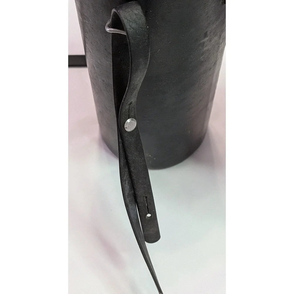Canon Lens Case Unisex OS Black Good Vintage Leather Hard Shell Japan Strap